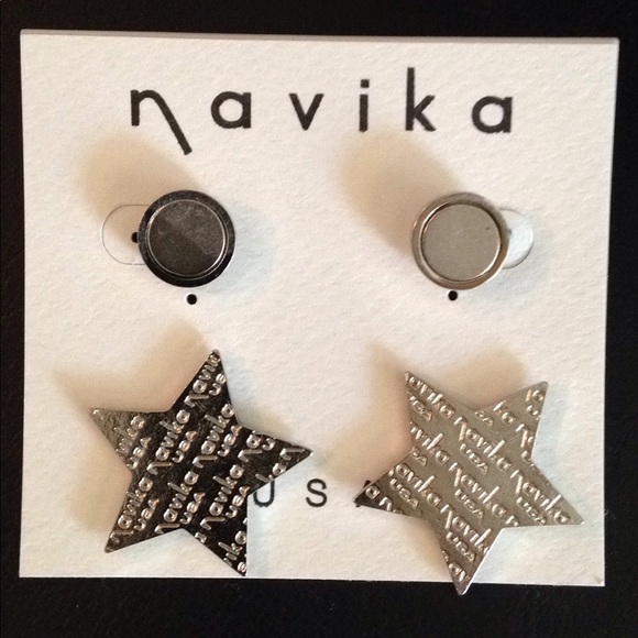 Navika Magnetic Ball Marker Earrings - Picture 5 of 7